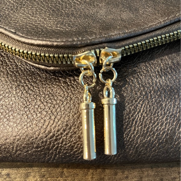 Bronze Wristlet / Purse NWT - Picture 4 of 9